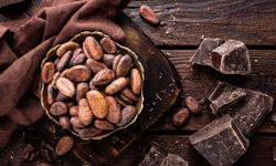Damak tadı unutulmaz abur cuburlardan… Kimilerine göre ‘Mutluluk’ kaynağı! Çikolatanın tadı değişebilir, nasıl mı? İşte sorunun cevabı…