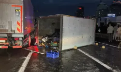 Esenyurt TEM'de can pazarı: Trafik kazasına yardıma koşanlara çarptılar