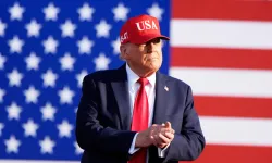 Gerçekte sonuncu, kendine göre birinci! Trump'tan akıllara ziyan grafik: Kendini ABD tarihinin "en iyi" başkanı ilan etti!