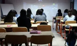 Ara Tatiller Kalktı mı, Kasım ve Mart Ara Tatili Hangi Tarihte, Sömestr Tatili Ne Zaman, Okullar Ne Zaman Kapanacak?