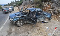 Konya'da otomobil ile tır çarpıştı, 1 kişi öldü, 3 kişi yaralandı