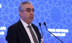 Mehmet Uçum Kimdir, Kaç Yaşında, Nereli, Hangi Partiden, Eğitimi ve Mesleği Ne, Evli mi?