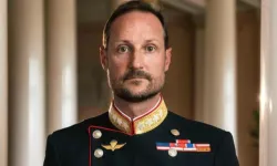 Norveç’in Yeni Kralı Haakon VIII Kimdir, Kaç Yaşında, Kimin Oğlu, Eşi Kim, Tahta Nasıl Geçti?