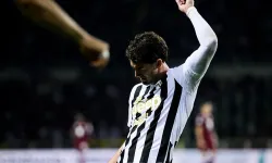 Beşiktaş durdu durdu bombayı patlattı: Dusan Vlahovic'in geliş saati netleşti!