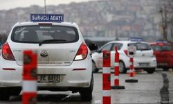 Direksiyon sınavı değişiyor mu, sabit güzergâh kalkacak mı, yeni ehliyet sınavında park nasıl yapılacak, eğitim kaç saat olacak?