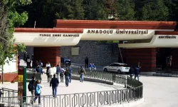 AÖF SINAV PUANI NASIL HESAPLANIYOR? Dört yanlış kaç puan götürür, yaz okulu notları ne zaman gelir, mezuniyet nasıl etkilenir?