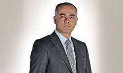 Turhan Bozkurt nereli ve kimdir? Yaşı biliniyor mu? Hangi kitapları var? Gazetecilikten dijital medyaya nasıl geçti?