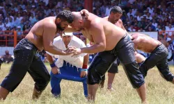 ELMALI GÜREŞLERİ CANLI İZLE! FİNAL MACI KAÇTA! Çeyrek final ne zaman, yarı final saat kaçta, başpehlivanlık finali hangi kanalda, canlı yayın nereden açılır?