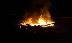 Düzce'de fabrika alevlere teslim: İtfaiye teyakkuzda