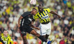 Fenerbahçe, kendi evinde Beşiktaş’a hem futbolu ile hem de skor ile yenildi: Kanarya Kartala yem oldu