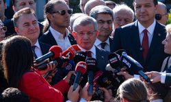 “Emrolunduğun gibi dosdoğru ol” ne demek? Ahmet Davutoğlu hangi ifadeleri kullandı? Hûd Suresi'nin 112. ayetin tefsiri nedir?