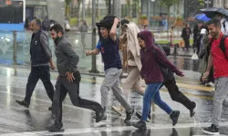 İstanbul için sağanak uyarısı: AKOM 6 günlük kritik hava durumu tablosunu paylaştı