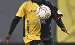 Maç sonunda kalp krizi şüphesiyle hastaneye kaldırıldı! Süper Lig futbolcusu ölümden döndü