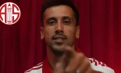 Samet Yalçın kimdir, kaç yaşında, nereli, hangi takımlarda oynadı, mevkisi ne? Antalyaspor'a transfer oldu mu, Kocaelispor'a ne kadar fesih bedeli ödenecek?