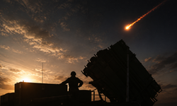 Kuveyt'e İran füzeleri yağdı! Hava savunması devrede