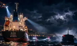 Marmara Denizi'nde can pazarı: Türk bayraklı iki gemi çarpıştı, 10 denizcimizden haber alınamıyor!