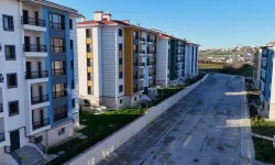 TOKİ 15 BİN KİRALIK SOSYAL KONUT FİYATLARI 2026! Üzerine Ev Olan Başvurabilir Mi? İstanbul İkamet Şartı Kaç Yıl?