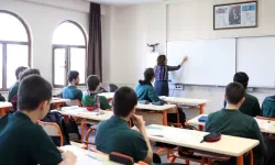 2 Ekim okullar tatil mi, İstanbul’da cuma günü okul var mı, yağış kaç saat sürecek, Valilik ne karar verdi?
