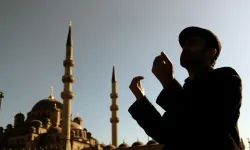 Diyanet 2026–2027 dinî günler takvimi: Üç aylar ne zaman? Kandiller hangi gün? Kadir Gecesi ne zaman? Bayram kaç gün?