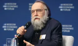 Aleksandr Dugin kimdir, kaç yaşında, aslen nereli, eşi kim, çocukları kimler? Putin'in danışmanı mı?