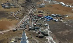 Çin'de 7 büyüklüğünde deprem! 16 ölü, 76 yaralı, yüzlerce ev yıkıldı