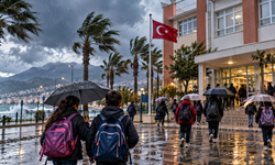 Mersin'de 13 Ekim okullar tatil mi, yarın okul var mı, Silifke'de ders yapılacak mı?