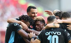 Trabzonspor, Karadeniz derbisinde Samsunspor'u deplasmanda üç golle yıktı