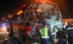 Ankara'da EGO otobüsü üst geçide çarptı: 24 yaralı