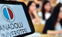 AÖF kayıt yenileme ücreti 2026-2027 ne kadar, kredi kartıyla ödenir mi, banka kartı ve mobil bankacılık geçerli mi?