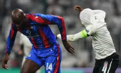 Beşiktaş-Crystal Palace maçında görülmemiş olay: O halde bile mücadeleyi bırakmadı