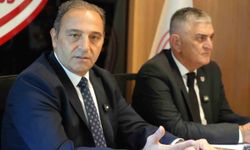 Fuat Çapa Samsunspor'dan ayrıldı mı, kaç kez istifa etti, görevine devam ediyor mu?