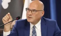Prof. Dr. Korkut Kanadoğlu kimin oğlu, babası ve annesi kim? Sabih Kanadoğlu'nun oğlu mu, kaç yaşında, nereli?