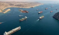 Hürmüz Boğazı'nda kanlı gece: 3 tanker hedef alındı