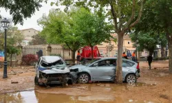 İspanya’da sel felaketi: Yollar göle döndü, 90 kişi kurtarıldı