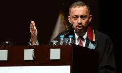 Başörtüsü yasakçısı Kocasakal geri döndü! Umarız aynı zihniyetle geri dönmemiştir