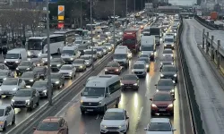 İstanbul'da mesai bitimi trafik kabusu: Yoğunluk %76'yı gördü