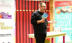 Mert Arık kim? Yazar Mert Arık'ın mesleği, eşi, çocukları, kitapları ve hayatı