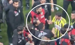 Mert Hakan Yandaş'tan derbi sonrası tepki çeken hareket! Polis memurunu itti, tartışma çıktı