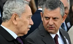 Özgür Özel ve Kemal Kılıçdaroğlu'nun tokalaşması dikkat çekti: Yüzüne bile bakmadı