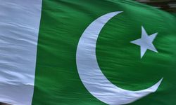 Pakistan, yerli üretim menzili artırılmış güdümlü füzesini test etti