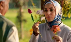 Bir Başkadır 2. sezon oyuncuları kimler? Netflix yeni sezon kadrosu, karakterleri ve yayın tarihi