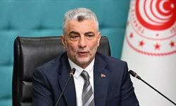 Bakan Bolat'tan 'fon' iddialarına yalanlama: "Koskoca bir yalan, paramız aynı hesapta duruyor"