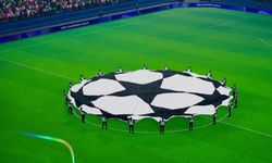 Galatasaray Şampiyonlar Ligi'nden elenirse nereye gider? Avrupa Ligi'ne katılır mı? Konferans Ligi'ne düşer mi? Sezonu b