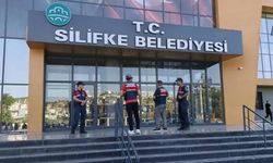Silifke Belediyesi'ne operasyon! 7 kişi gözaltına alındı