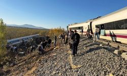 İspanya'da tren faciası: 68 kişinin ölümünde telsiz şüphesi