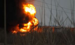 Ukrayna: Rusya'da Omsk Petrol Rafinerisi'ne saldırı düzenledik