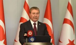 Ünal Üstel kimdir, kaç yaşında, aslen nereli, eşi kim, kaç çocuğu var, hangi ülkenin başbakanı?