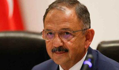 Çevre ve Şehircilik Bakanı Mehmet Özhaseki, İzmir'de