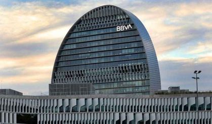 Dev bankadan Türkiye raporu: Büyüme düştü, enflasyon fırladı!