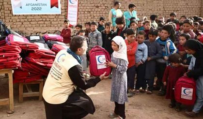 Afganistanlı yetimler Cansuyu’nun yardımlarıyla kışa hazırlanıyor
